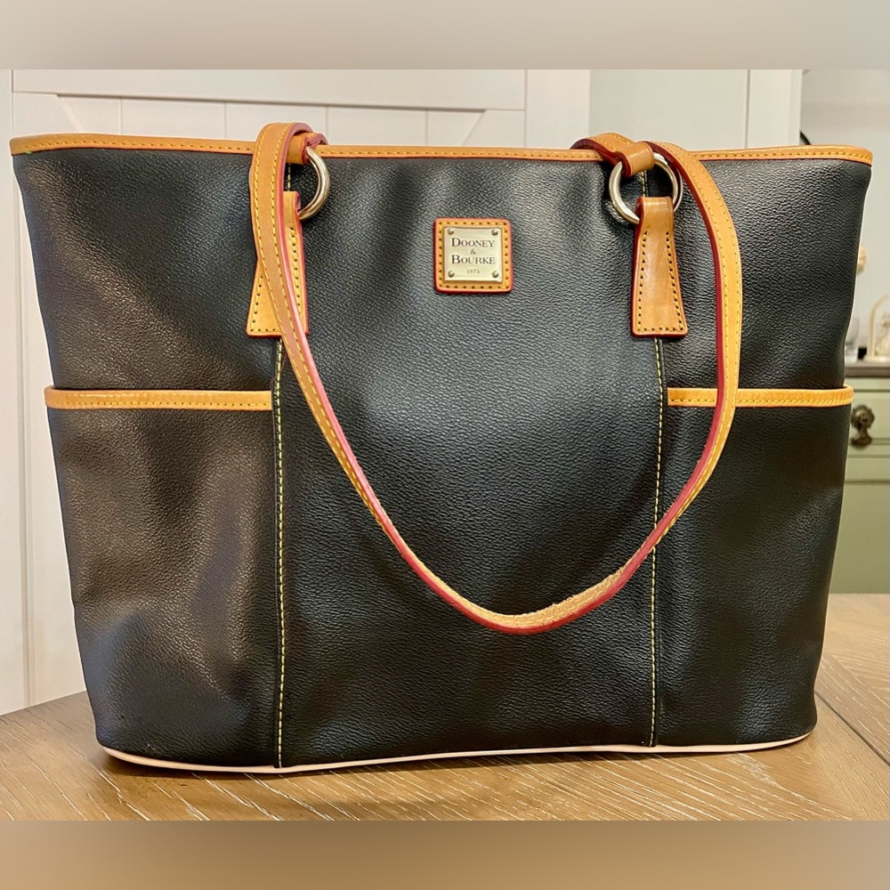 Dooney & Bourke Wexford Leather Helena Shopper